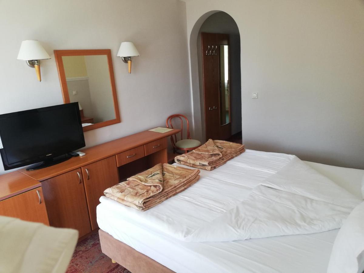 Hotel Makpetrol Struga Dış mekan fotoğraf