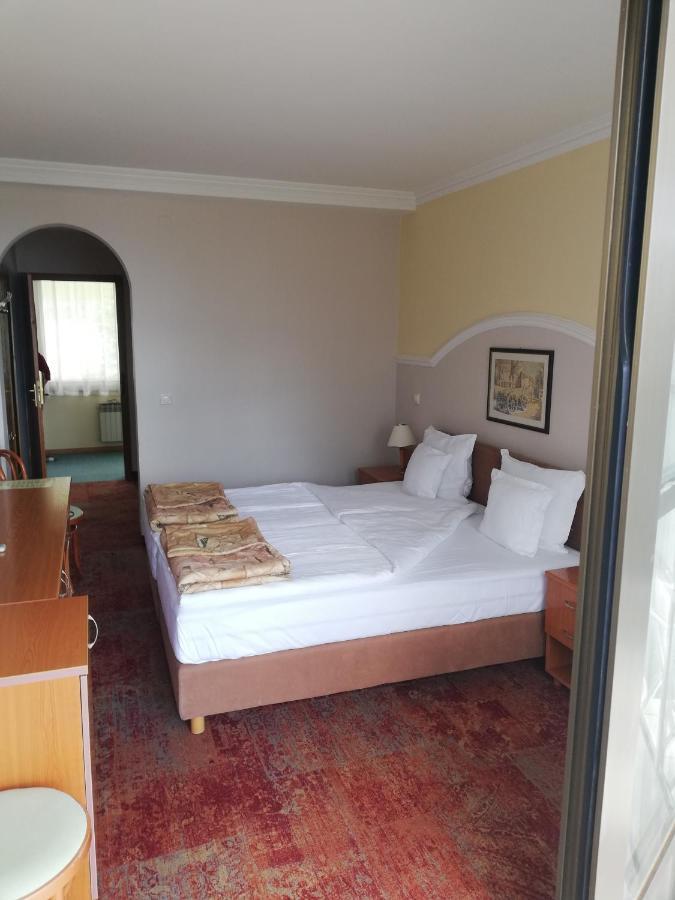 Hotel Makpetrol Struga Dış mekan fotoğraf